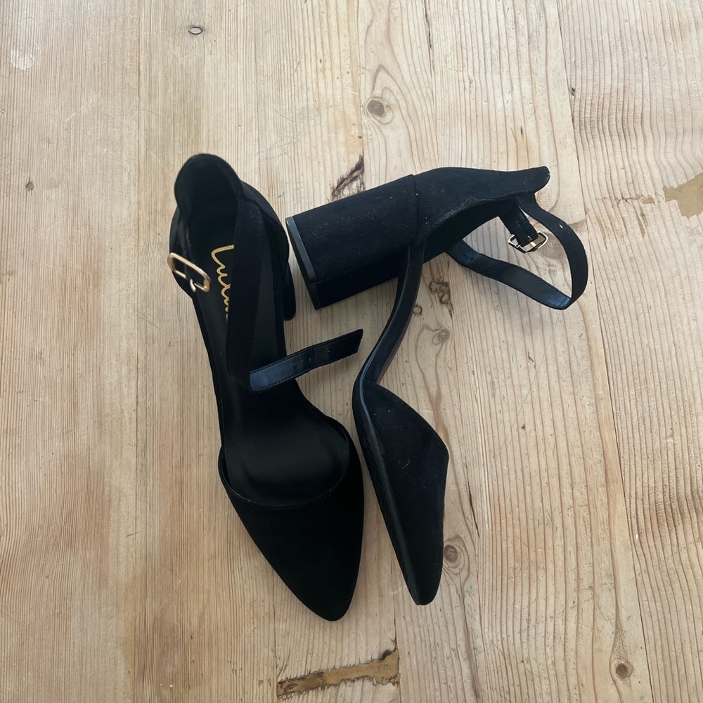 Lulu black heels - never worn